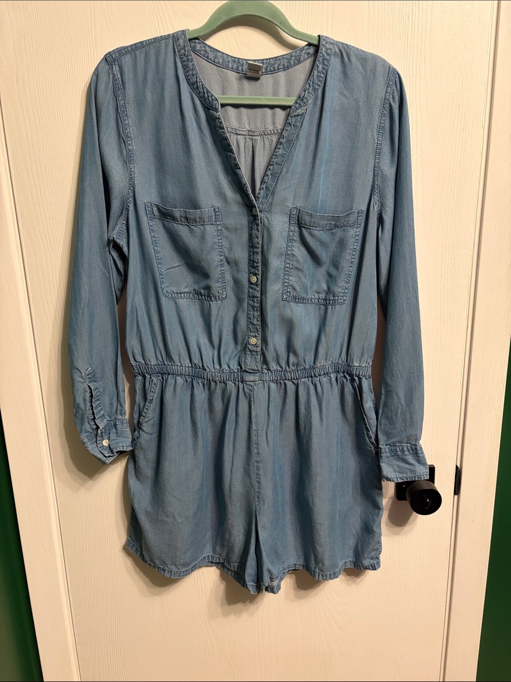 Old Navy Light Blue Denim-Style Long-Sleeve One-Piece Romper size large